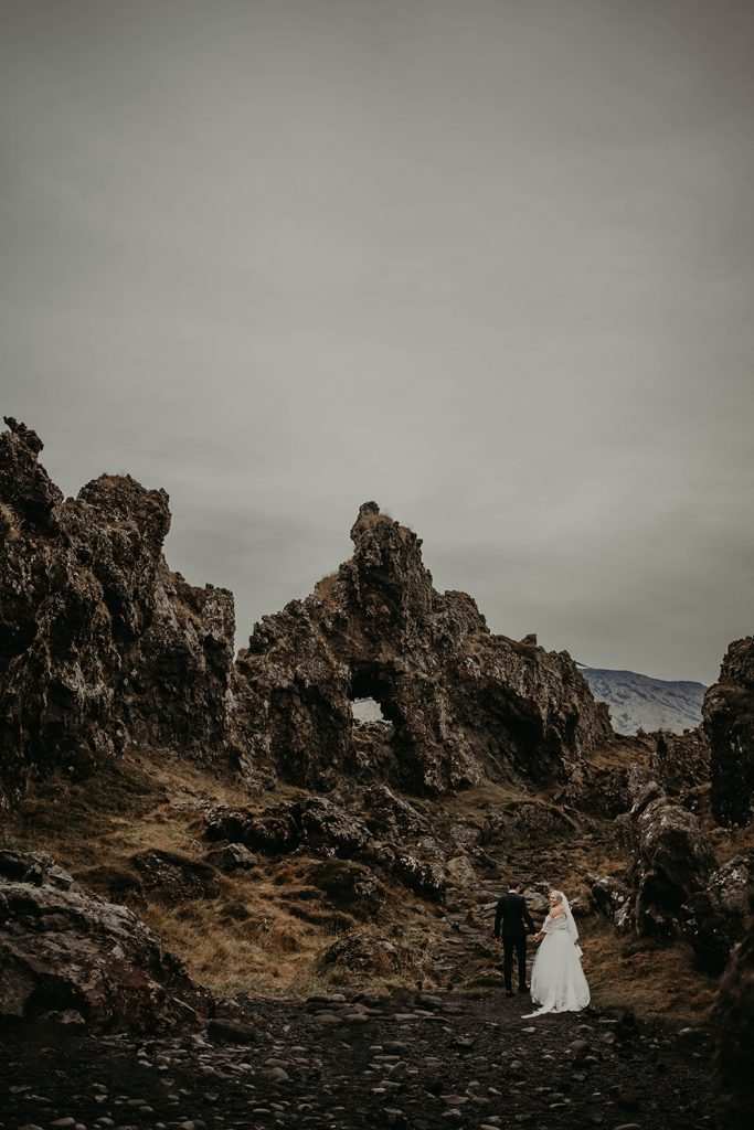 Elopement with a gorgeous view in Iceland.