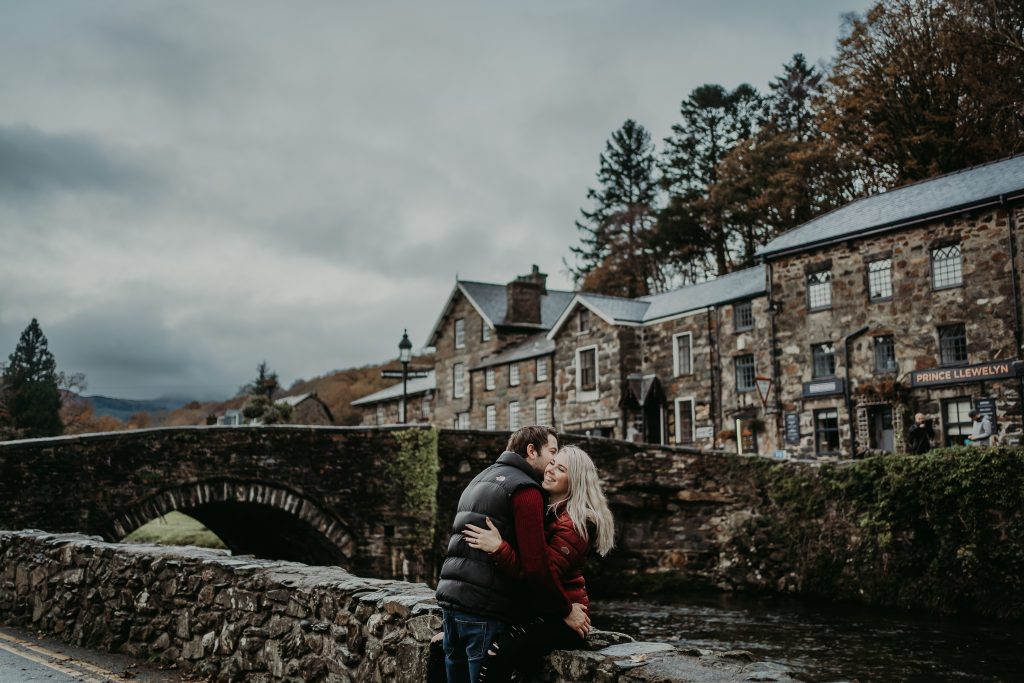 Beddgelert, North Wales autumn engagement photoshoot